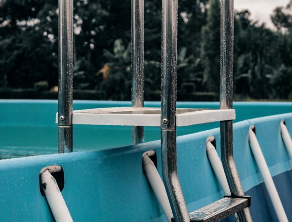 Le lit parapluie : le compagnon idéal des voyages avec bébé