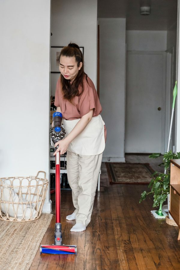 Aspirateur balai Dyson : votre partenaire de nettoyage idéal !